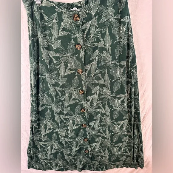 Market & Spruce Green Botanical Button Front Midi Skirt Size Small - Picture 2 of 4